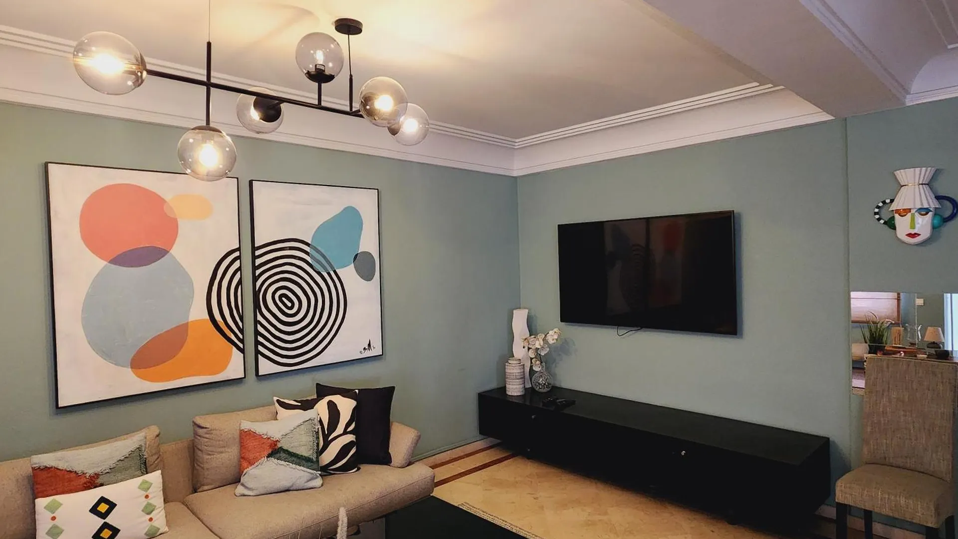 Number Nine Triangle D'Or By Ib Signature - Chic 3-Bedroom Family Apartment In Sought-After Area, 24 X7 Security - Self Check-In - Parking - City View With Terrace - Walk To Cafes! City Centre Casablanca