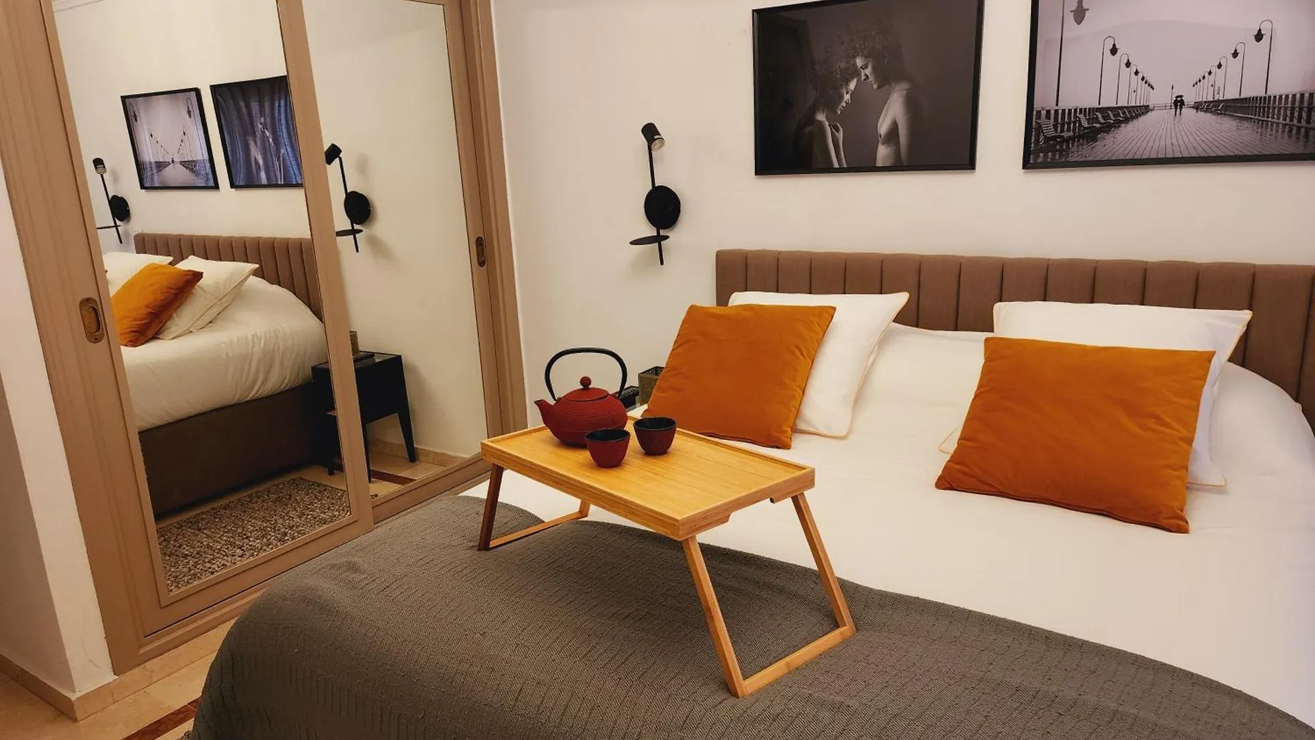 Number Nine Triangle D'Or By Ib Signature - Chic 3-Bedroom Family Apartment In Sought-After Area, 24 X7 Security - Self Check-In - Parking - City View With Terrace - Walk To Cafes! City Centre Casablanca 0*,  Morocco