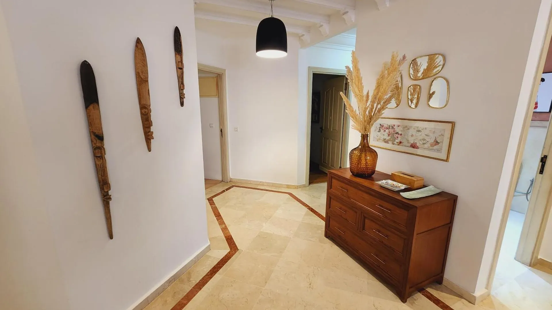 Number Nine Triangle D'Or By Ib Signature - Chic 3-Bedroom Family Apartment In Sought-After Area, 24 X7 Security - Self Check-In - Parking - City View With Terrace - Walk To Cafes! City Centre Casablanca 0*,