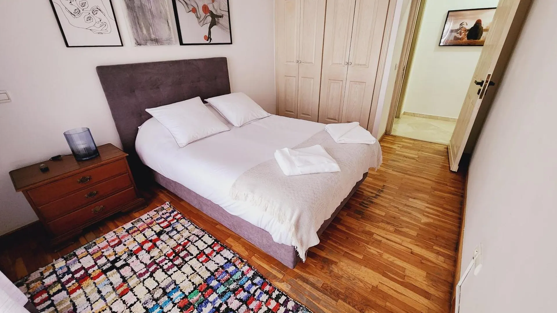 Number Nine Triangle D'Or By Ib Signature - Chic 3-Bedroom Family Apartment In Sought-After Area, 24 X7 Security - Self Check-In - Parking - City View With Terrace - Walk To Cafes! City Centre Casablanca